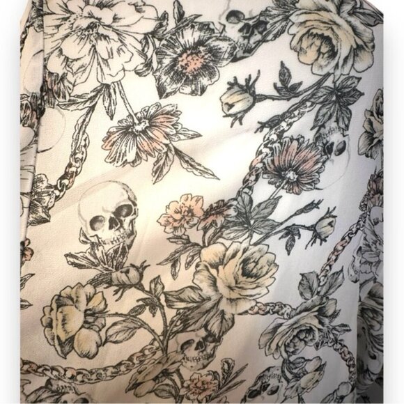 Women’s torrid 1/2 Floral Skull Cropped Chiffon Kimono Shrug 1X 2X 14 16 18 20 - Picture 9 of 10